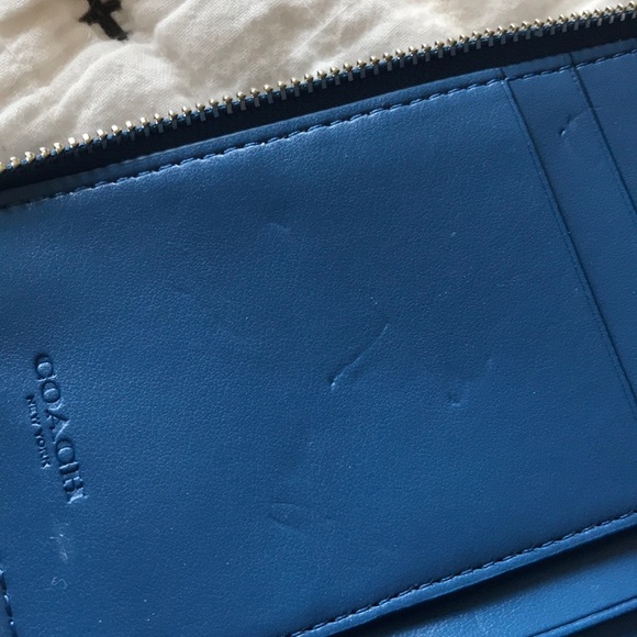 NWT Coach Phone Wallet - Picture 7 of 8
